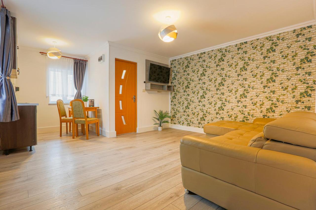 Vaias Aparts Тыргу-Нямц Экстерьер фото